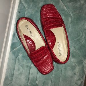 Shoe